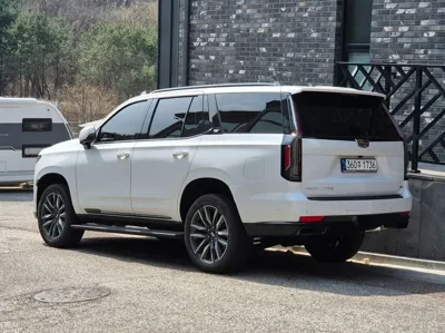 Cadillac Escalade 2021, 77044 км, за 50750.81 USD