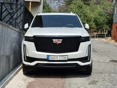 Cadillac Escalade 2021, 77044 км, за 50750.81 USD