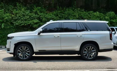 Cadillac Escalade 2021, 77044 км, за 50750.81 USD - фото 6