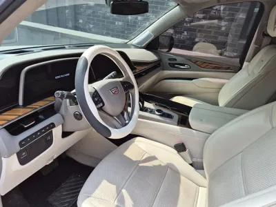 Cadillac Escalade 2021, 77044 км, за 50750.81 USD - фото 7