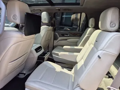 Cadillac Escalade 2021, 77044 км, за 50750.81 USD - фото 13