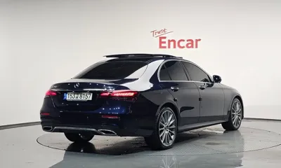 Mercedes-Benz E-Class 2021, 53613 км, за 26142.92 USD