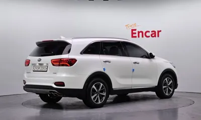 Kia Sorento 2018, 186696 км, за 7922.03 USD