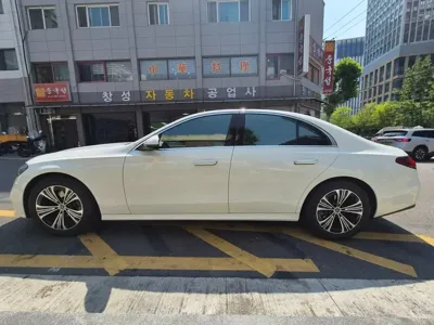 Mercedes-Benz E-Class 2025, 8230 км, за 43009.06 USD - фото 11