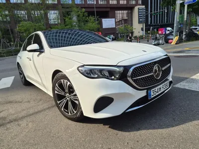 Mercedes-Benz E-Class 2025, 8230 км, за 43009.06 USD - фото 20