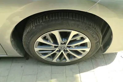 Lexus ES 2024, 24500 км, за 32247 USD - фото 7