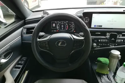 Lexus ES 2024, 24500 км, за 32247 USD - фото 8