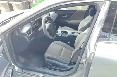 Lexus ES 2024, 24500 км, за 32247 USD - фото 13