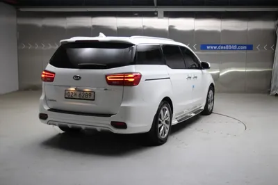 Kia Canival 2019, 157600 км, за 7155.05 USD