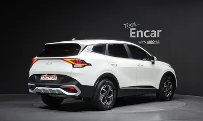 Kia Sportage 2022, 122081 км, за 10792.36 USD