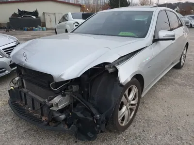 Mercedes-Benz E-Class 2012, 220270 км, за 3275.57 USD
