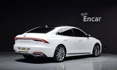 Hyundai Grandeur 2020, 156116 км, за 13588.03 USD