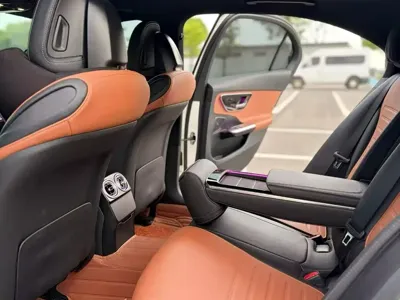 Mercedes-Benz C-Class 2022, 37000 км, за 24914.16 USD - фото 6