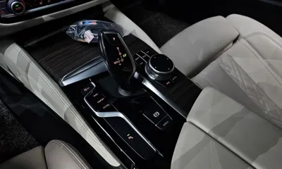 BMW 5-Series 2020, 86584 км, за 18970.72 USD - фото 9