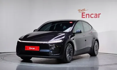 Tesla Model Y · 2026 год