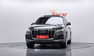 Audi Q7 2021, 56829 км, за 36061.47 USD