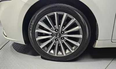 Kia K7 2016, 82834 км, за 7664.3 USD