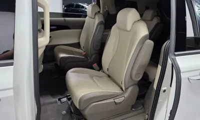 Kia Canival 2022, 93591 км, за 15926.67 USD - фото 26