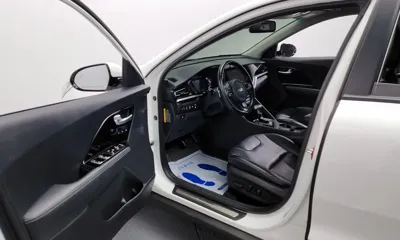 Kia Niro 2020, 128269 км, за 10927.14 USD - фото 11