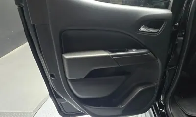 ChevroletGMDaewoo Colorado 2022, 114567 км, за 13062.89 USD - фото 25