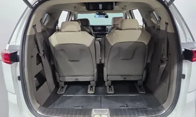 Kia Canival 2021, 39393 км, за 20677.43 USD - фото 29