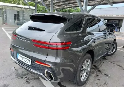 Genesis GV70 2023, 18321 км, за 5941.37 USD - фото 6
