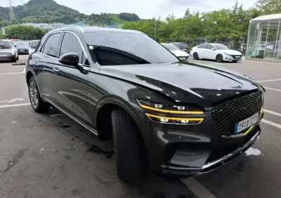 Genesis GV70 2023, 18321 км, за 5941.37 USD - фото 8