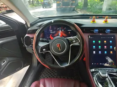 Hongqi Hongqi H5 2024, 23700 км, за 15082.11 USD