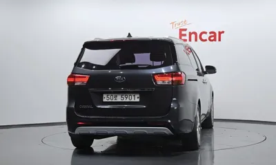 Kia Canival 2015, 121351 км, за 7159.74 USD