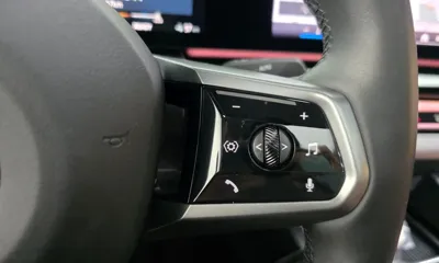BMW i5 2024, 14848 км, за 44930.63 USD - фото 34