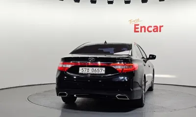 Hyundai Grandeur 2016, 139959 км, за 4886 USD