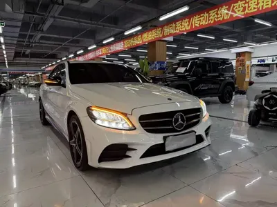 Mercedes-Benz C-Class 2020, 80000 км, за 16792.03 USD