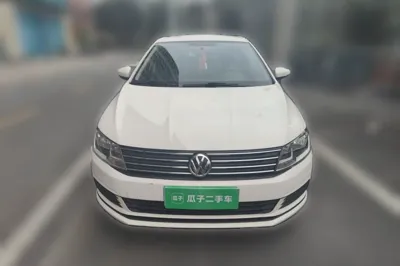 Volkswagen Gran Lavida 2017, 73300 км, за 6031 USD