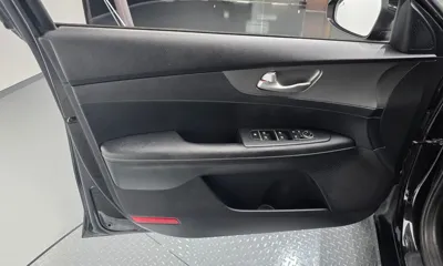Kia K3 2019, 35681 км, за 8664.5 USD - фото 24