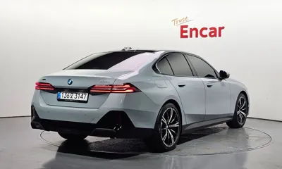 BMW 5-Series 2025, 13459 км, за 60391.23 USD