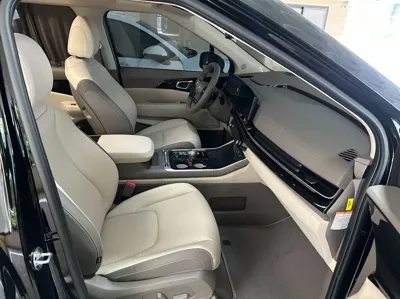 Kia Canival 2025, 3695 км, за 26283.31 USD