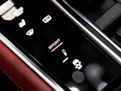 Porsche Panamera 2019, 68000 км, за 79093.47 USD - фото 17