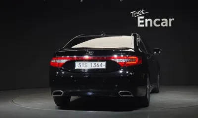 Hyundai Grandeur 2015, 155121 км, за 3807.27 USD