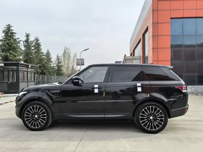 Land Rover Sport 2017, 129000 км, за 28685.04 USD