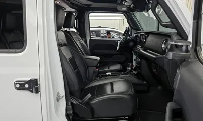Jeep Wrangler 2019, 74836 км, за 24944.2 USD - фото 11