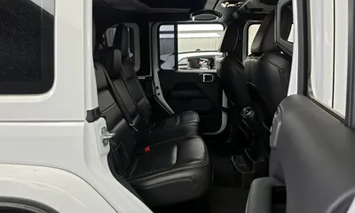 Jeep Wrangler 2019, 74836 км, за 24944.2 USD - фото 12
