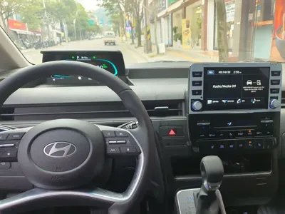 Hyundai Staria 2025, 1694 км, за 19095.44 USD - фото 8