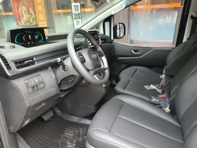 Hyundai Staria 2025, 1694 км, за 19095.44 USD - фото 11