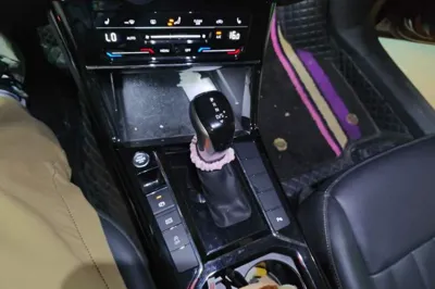 Volkswagen Passat 2023, 30000 км, за 17700 USD - фото 14