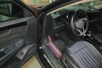 Volkswagen Passat 2023, 30000 км, за 17700 USD - фото 16