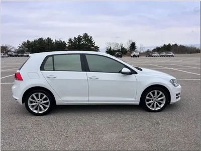Volkswagen Golf 2014, 99222 км, за 5579.62 USD