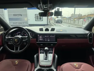 Porsche Cayenne 2020, 80000 км, за 50814.36 USD - фото 6