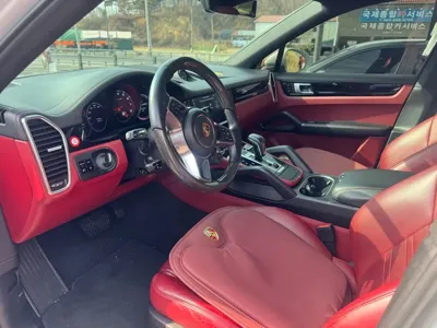 Porsche Cayenne 2020, 80000 км, за 50814.36 USD - фото 13