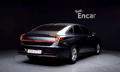 Hyundai Sonata 2020, 125437 км, за 7730.43 USD