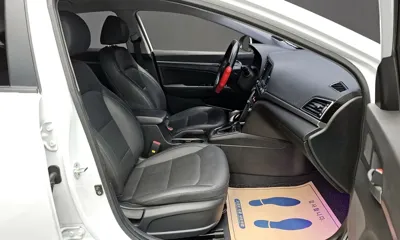 Hyundai Avante 2018, 66437 км, за 7748.34 USD - фото 11